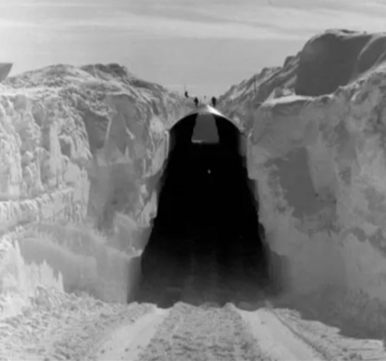 Опубликованы фотографии секретной базы США Кэмп Сенчури в Гренландии